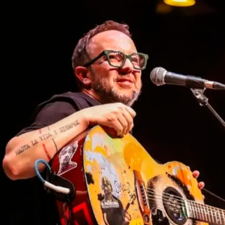 César López presenta Hasta que amemos la vida