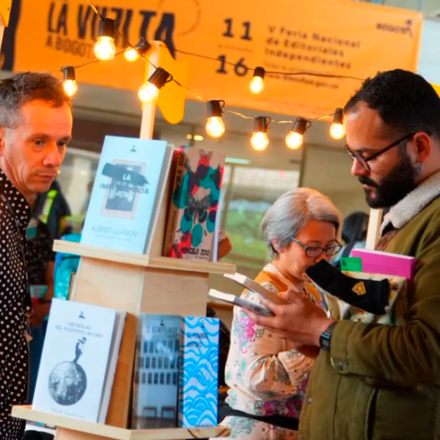 Disfruta las reseñas de libros de Editoriales Independientes