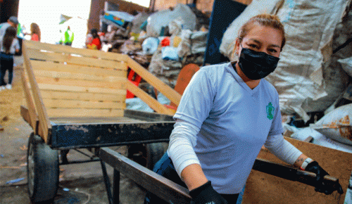 Día del reciclador - Mujer recicladora