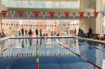 Fotografía de la piscina semi olímpica del Centro Felicidad Chapinero
