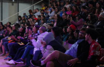 Fotografía del público del Centro Felicidad Chapinero