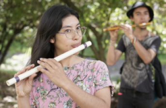musicos flautistas