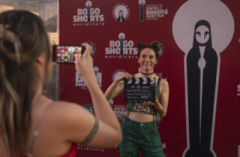 persona tomando fotografía