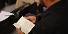 Persona leyendo