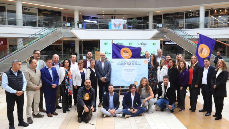 Gerentes de centros comerciales de Bogotá firman pacto por el agua